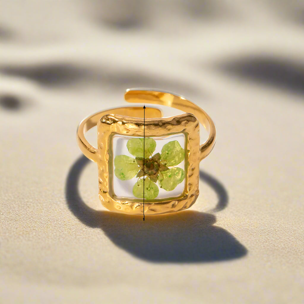 Eternal Flower Ring