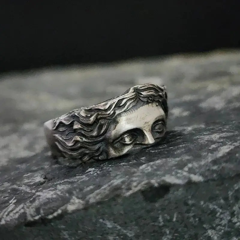 Retro Creative Venus Mask Ring